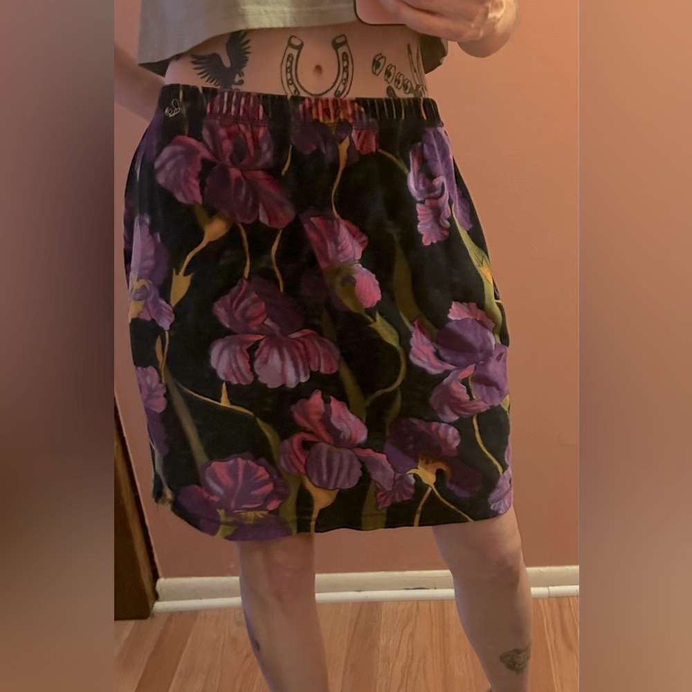 VINTAGE 80s/90s Velvet Floral Skirt